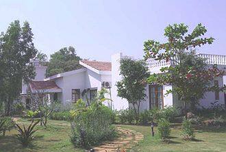Hotel Casa De La luna, Alibaug 2